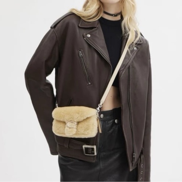 New Coach CC444 Pillow Tabby Shoulder Bag 18 In Shearling IN CREAM - Picture 3 of 8